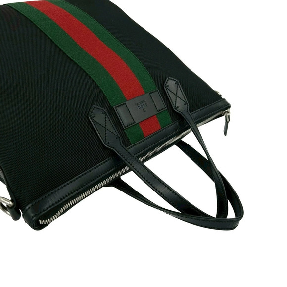 GUCCI GG Emblem medium black shoulder bag | TheDoubleF GUCCI Black Leather Shoulder Bag